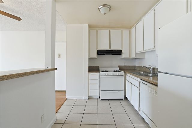 12203 Magnolia 204, Valley Village, CA 91607