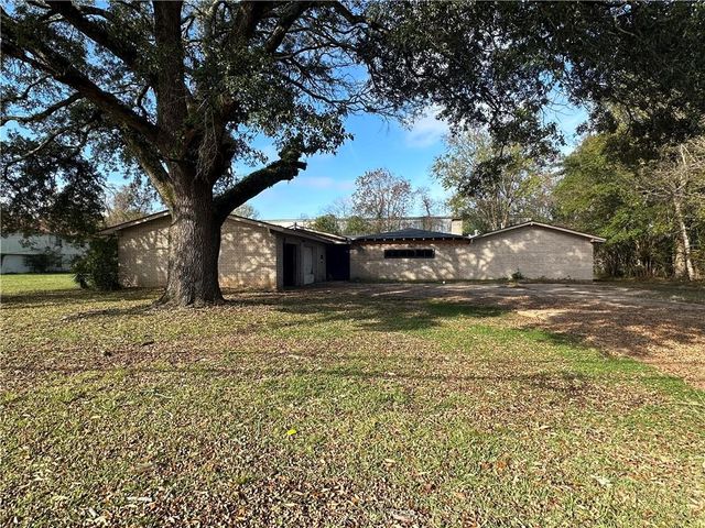 1302 BROADWAY Avenue, Alexandria, LA 71302