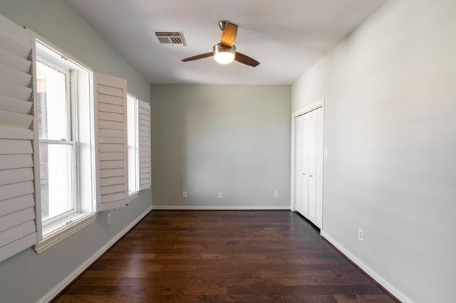 2102 Post Office Street Corner 8, Galveston, TX 77550