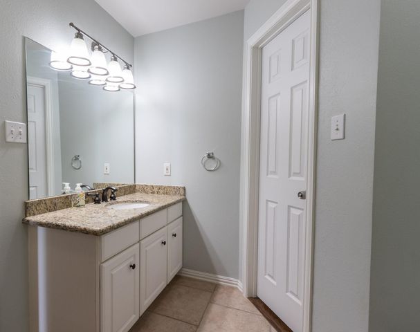 2102 Post Office Street Corner 8, Galveston, TX 77550