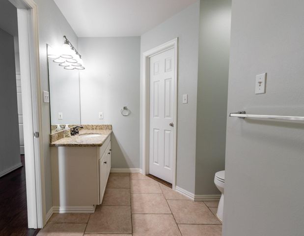 2102 Post Office Street Corner 8, Galveston, TX 77550