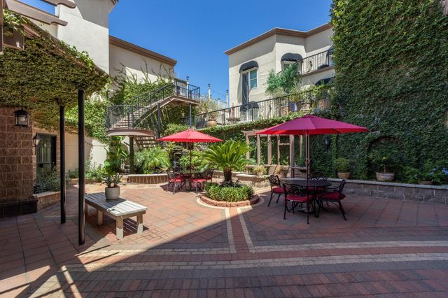 2102 Post Office Street Corner 8, Galveston, TX 77550