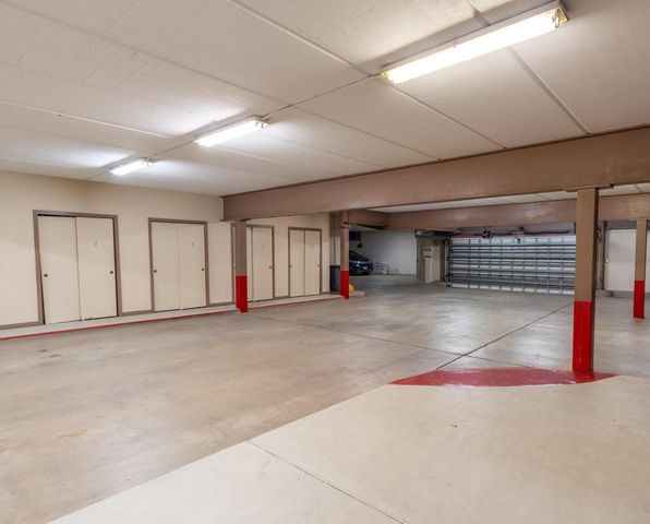 2102 Post Office Street Corner 8, Galveston, TX 77550