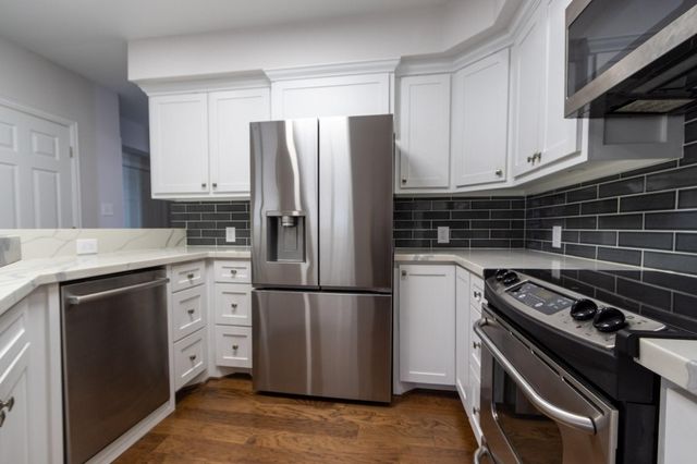 2102 Post Office Street Corner 8, Galveston, TX 77550