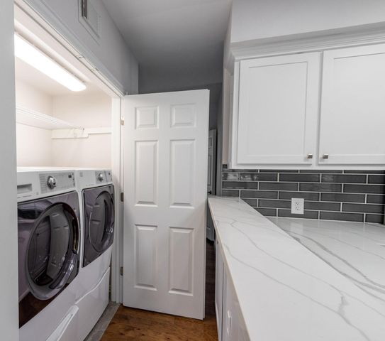 2102 Post Office Street Corner 8, Galveston, TX 77550