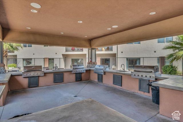 275 N 2020 W, Hurricane, UT 84737