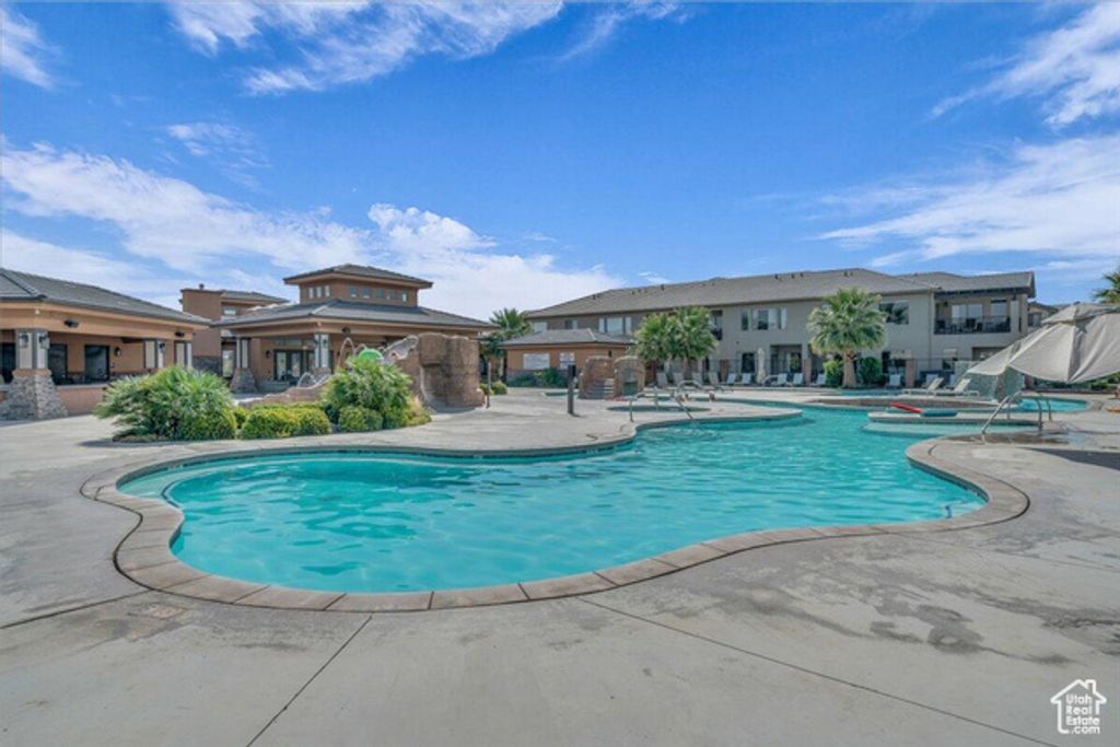 275 N 2020 W, Hurricane, UT 84737