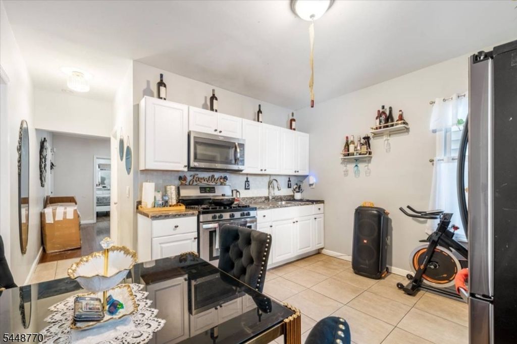 413 Hamilton Ave, Paterson City, NJ 07514 — photo 5