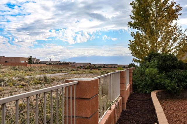 6355 CAMINO DE PAZ Road NW, Albuquerque, NM 87120