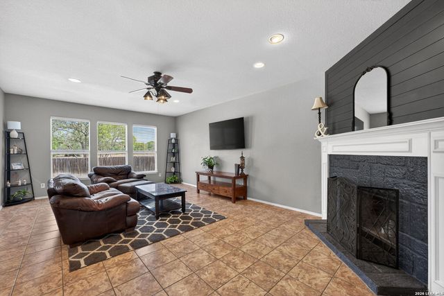 3640 Woodlawn Farms, Schertz, TX 78154