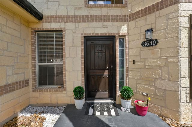 3640 Woodlawn Farms, Schertz, TX 78154