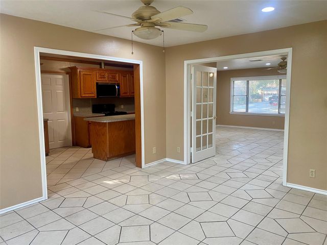 7868 Broadview Drive, Houston, TX 77061