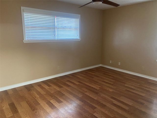 7868 Broadview Drive, Houston, TX 77061