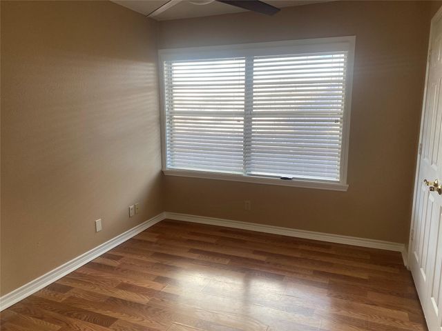 7868 Broadview Drive, Houston, TX 77061