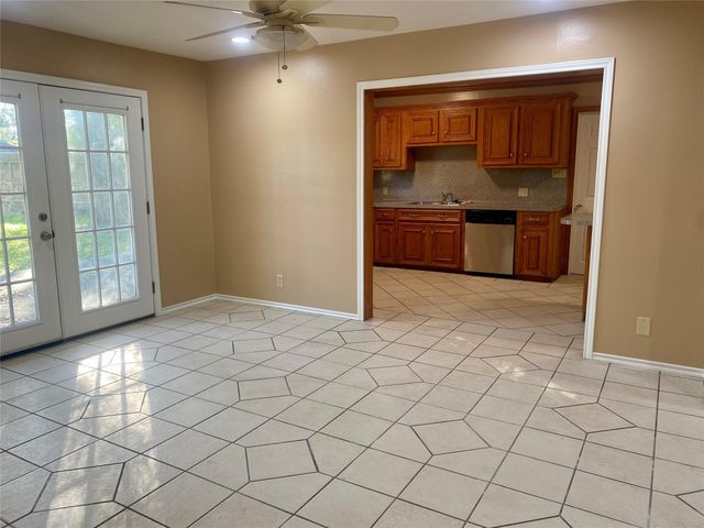 7868 Broadview Drive, Houston, TX 77061