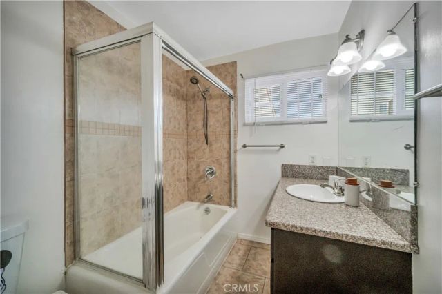 811 W Poplar Street, Compton, CA 90220