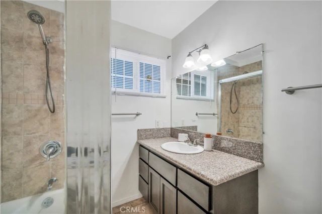 811 W Poplar Street, Compton, CA 90220