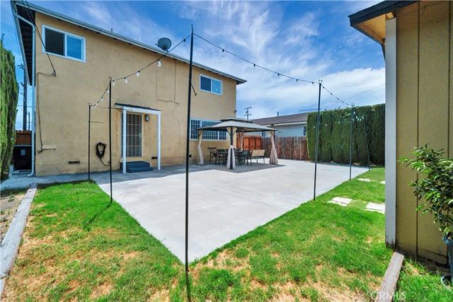 811 W Poplar Street, Compton, CA 90220