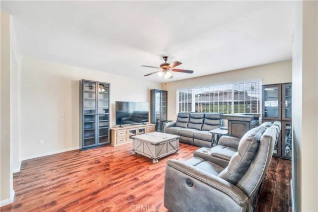 811 W Poplar Street, Compton, CA 90220