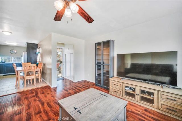 811 W Poplar Street, Compton, CA 90220