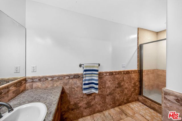 2743 Montrose Avenue 110, La Crescenta, CA 91020