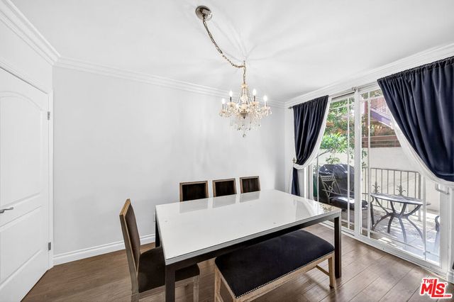 2743 Montrose Avenue 110, La Crescenta, CA 91020