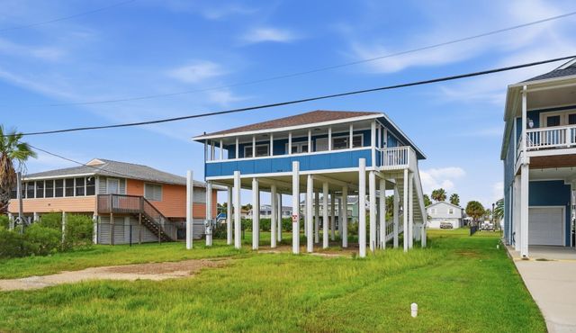 16510 Jamaica Inn Road, Jamaica Beach, TX 77554