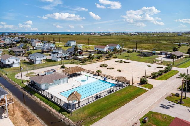 16510 Jamaica Inn Road, Jamaica Beach, TX 77554