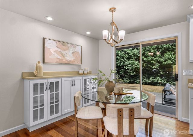 14102 NE 86th Court, Redmond, WA 98052