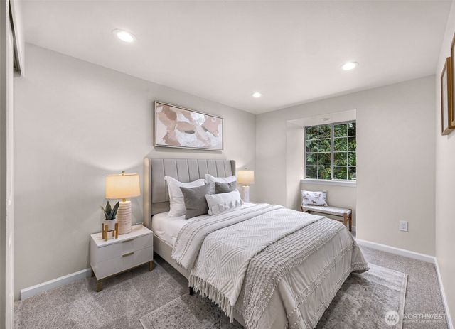 14102 NE 86th Court, Redmond, WA 98052