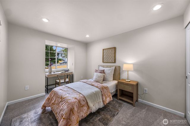 14102 NE 86th Court, Redmond, WA 98052