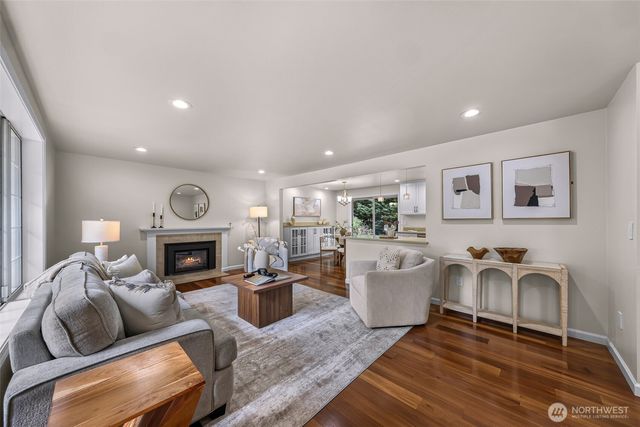 14102 NE 86th Court, Redmond, WA 98052