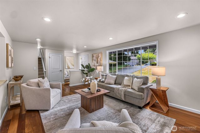 14102 NE 86th Court, Redmond, WA 98052