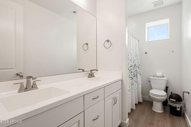 1458 E LODGEPOLE Drive, Gilbert, AZ 85298