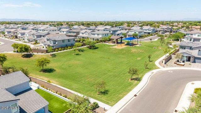 1458 E LODGEPOLE Drive, Gilbert, AZ 85298