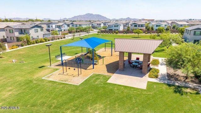 1458 E LODGEPOLE Drive, Gilbert, AZ 85298