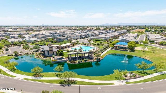 1458 E LODGEPOLE Drive, Gilbert, AZ 85298