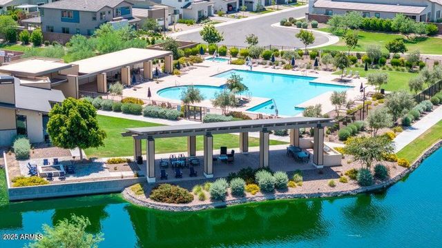 1458 E LODGEPOLE Drive, Gilbert, AZ 85298