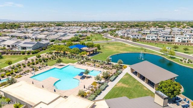 1458 E LODGEPOLE Drive, Gilbert, AZ 85298