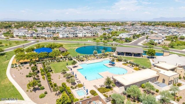 1458 E LODGEPOLE Drive, Gilbert, AZ 85298