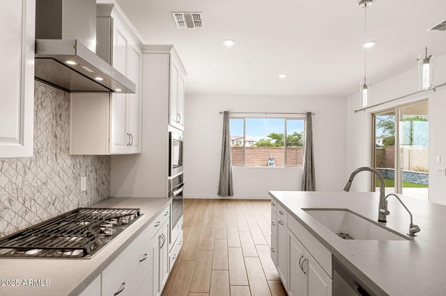 1458 E LODGEPOLE Drive, Gilbert, AZ 85298