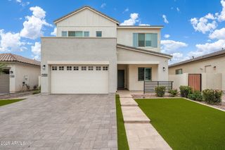 1458 E LODGEPOLE Drive, Gilbert, AZ 85298