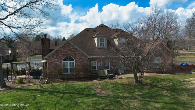 10111 Sea Pines Ct, Louisville, KY 40291