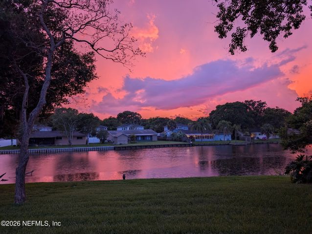 3346 AMERICA Avenue, Jacksonville Beach, FL 32250