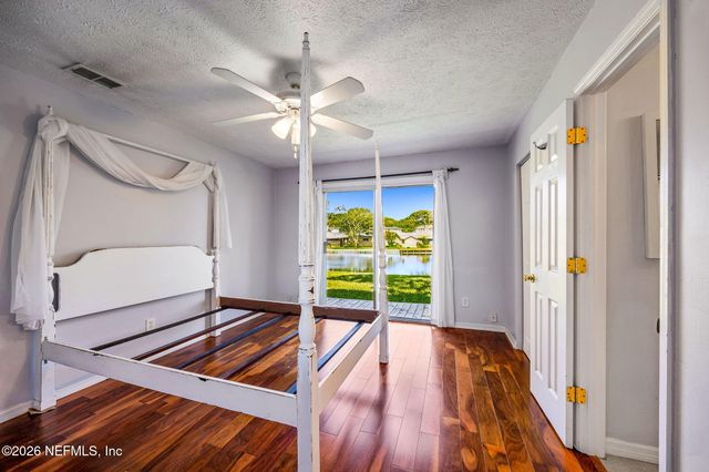 3346 AMERICA Avenue, Jacksonville Beach, FL 32250