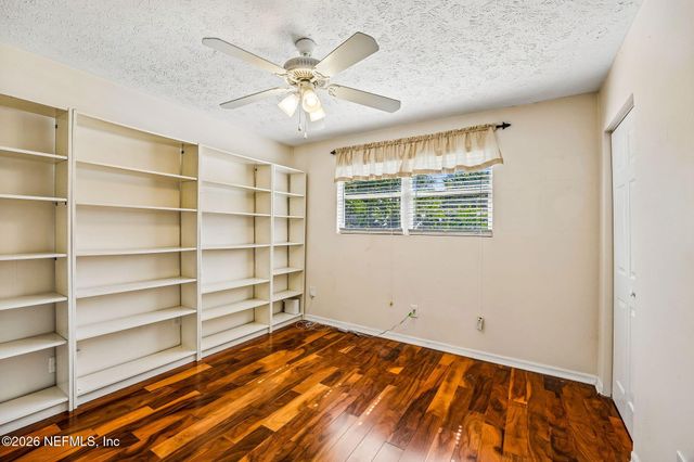 3346 AMERICA Avenue, Jacksonville Beach, FL 32250