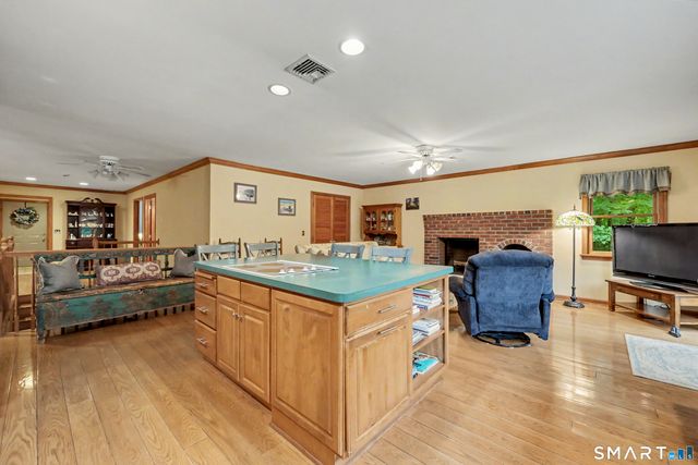 148-B Putnam Park Road, Bethel, CT 06801