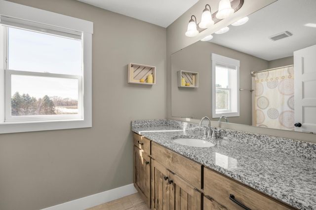 4075 275th Street W, Northfield, MN 55057