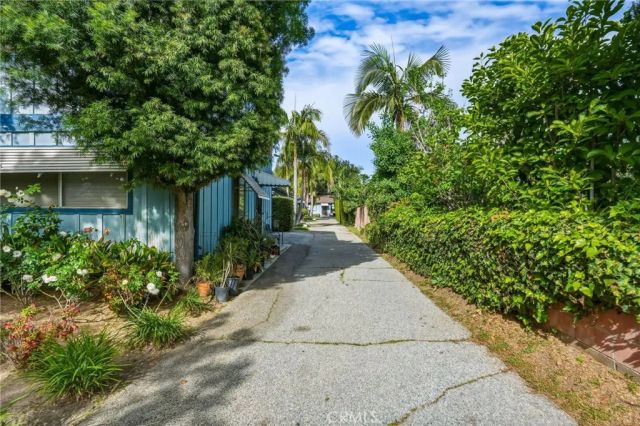 53 S Roosevelt, Pasadena, CA 91107