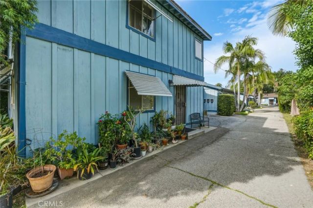 53 S Roosevelt, Pasadena, CA 91107